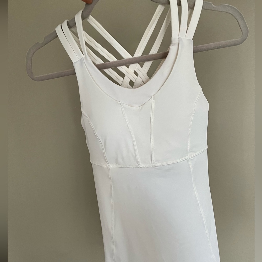 Lululemon workout top